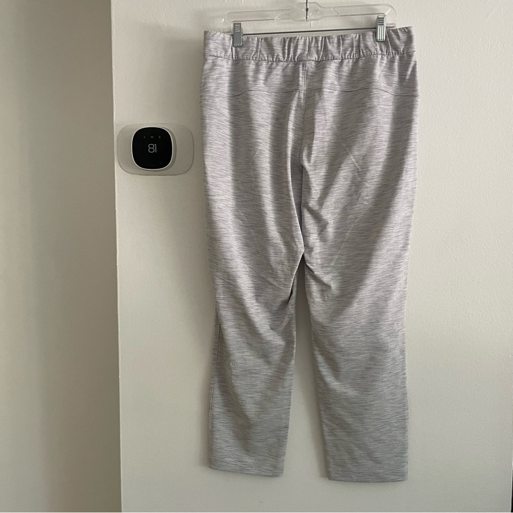 Lululemon on the fly pants 27” wee are from space nimbus battleship size 10